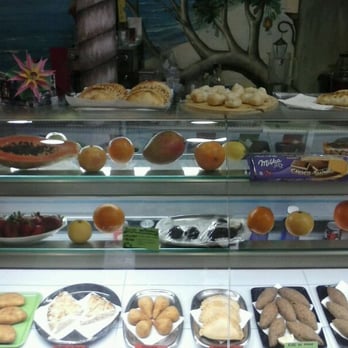 Coco Tropical - Mostrador - Brazilian Near Me - Madrid, M