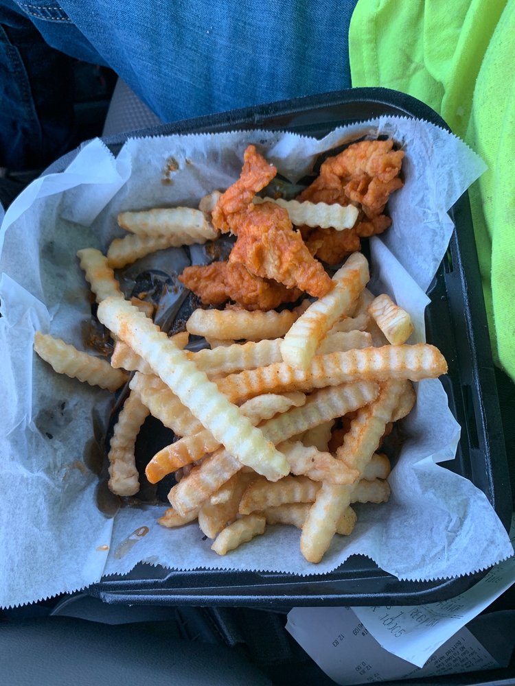 DAMON’S FAMOUS FINGERS & WINGS Updated September 2024 51 Reviews