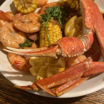 Hook Line & Schooner - Tuesday special crab boil - American Near Me - Smyrna, Georgia