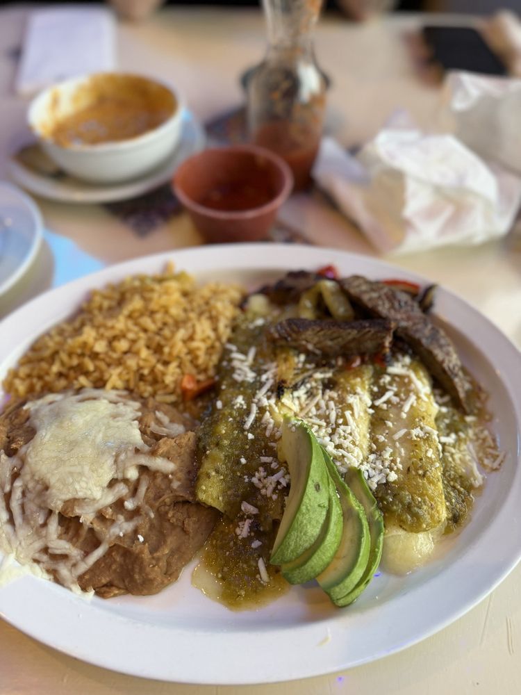 Maria Mezcal Grill and Cantina Logo
