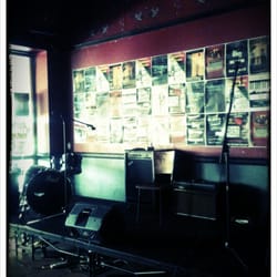 Ric's Bar - The Site of many a good gig