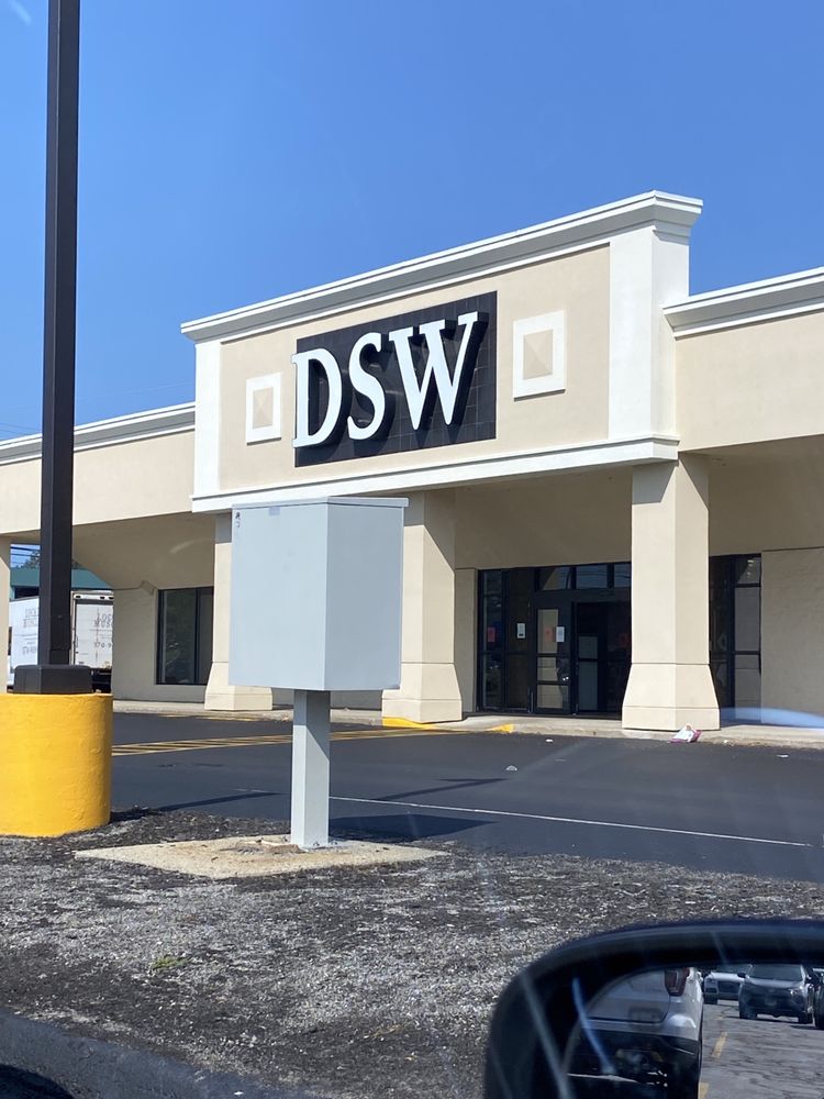 DSW DESIGNER SHOE WAREHOUSE Updated October 2024 18 Photos & 15