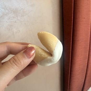 Panda Inn - White chocolate dipped fortune cookie - Chinese Near Me - Glendale, California