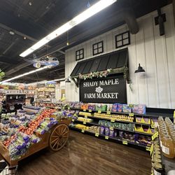 Shady Maple Farm Market