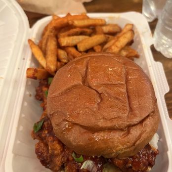 Rowdy Rooster - Big Rowdy Combo Hakka Chili style - Chicken Shop Near Me - New York, New York