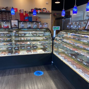 Gosanko Chocolate - a view of a bakery - Chocolatiers & Shops Near Me - Auburn, Washington
