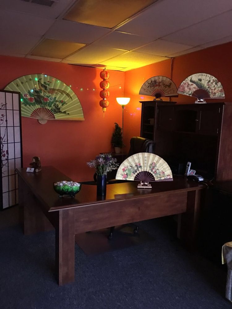 Sun Massage Therapy, Des Moines Roadtrippers