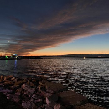 Pier 52 - Seafood Near Me - Fall River, Massachusetts