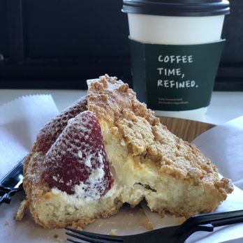Tous Les Jours - Almond milk latte and straws cream soboro - Bakeries Near Me - Chantilly, Virginia