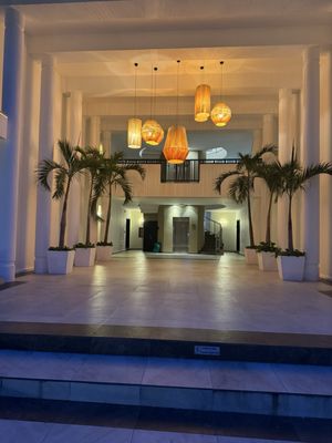 The Fives Beach Hotel & Residences by null