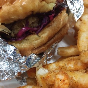 Organic Food Kings - Vegan BBQ Fried Chick'n Sandwich - Vegan Near Me - Miami, Florida Organic Food Kings - Vegan BBQ Fried Chick'n Sandwich - Vegan Near Me - Miami, Florida