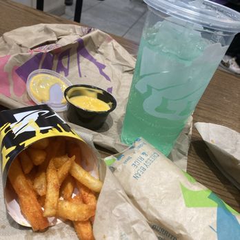 Taco Bell Cantina Cantina - Fast Food Near Me - Phoenix, Arizona