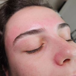 The Rose Studio - Brow Shaping