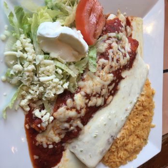 Las Brasas Grill - Burrito de luxe - Mexican Near Me - East Aurora, New York
