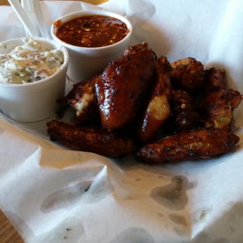 Bo Doogie's BBQ - Smoked Chicken Wings - Barbeque Near Me - Auburn, Indiana