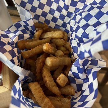 Great Notion - Berkeley - Fries from hot dog food truck - Brewpubs Near Me - Berkeley, California