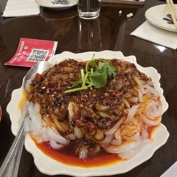 Cubist Circle - Szechuan Near Me - Brookline, Massachusetts
