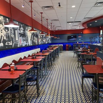 JCI Grill - Webster - Lobby - Hot Dogs Near Me - Webster, Texas