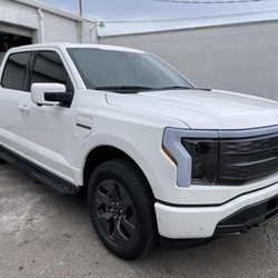 Looks Auto Detailing