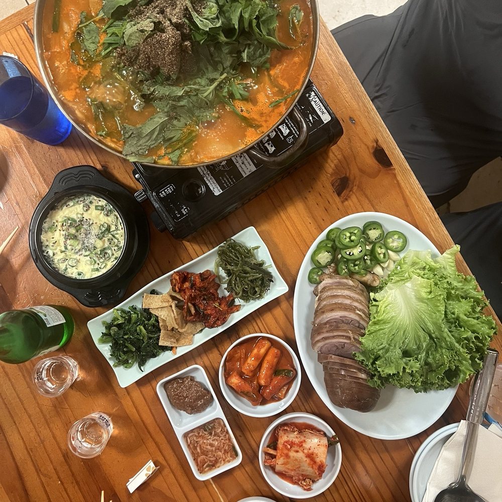 Frog House Restaurant - The spread! - Korean Near Me - Honolulu, Hawaii Frog House Restaurant - The spread! - Korean Near Me - Honolulu, Hawaii