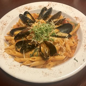 Magic Tree Pub & Eatery - Pubs Near Me - Boardman, Ohio