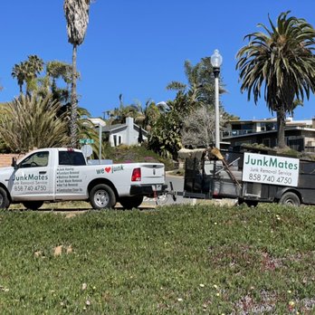 JunkMates - Our truck and trailer - Junk Removal & Hauling Near Me - Encinitas, California JunkMates - Our truck and trailer - Junk Removal & Hauling Near Me - Encinitas, California