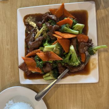 A Dong - Beef broccoli - Vietnamese Near Me - Selma, Texas