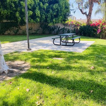 Darrin Park - Parks Near Me - Lake Forest, California