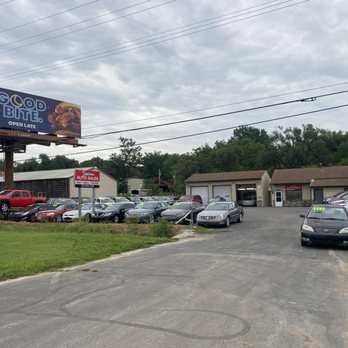 Supreme Auto Sales - Used Car Dealers Near Me - Grandview, Missouri Supreme Auto Sales - Used Car Dealers Near Me - Grandview, Missouri