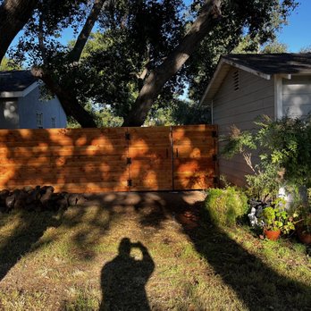 Chuy Ojai Build and Garden - Fencing - Gardeners Near Me Chuy Ojai Build and Garden - Fencing - Gardeners Near Me