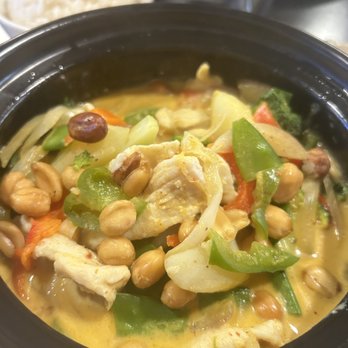 Vic Sushi - Coconut curry chicken massaman - Sushi Bars Near Me - Ambler, Pennsylvania Vic Sushi - Coconut curry chicken massaman - Sushi Bars Near Me - Ambler, Pennsylvania