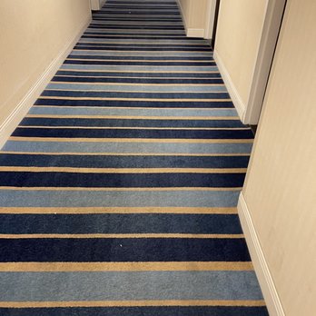 SAN Airport parking at Sheraton San Diego Hotel and Marina - Filthy hallway carpet - Hotels Near Me - San Diego, California