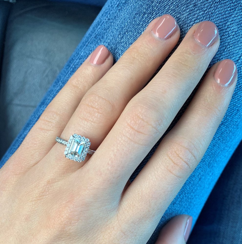 GLITTERS FINE JEWELRY 4621 W 90th St, Prairie Village, Kansas 13