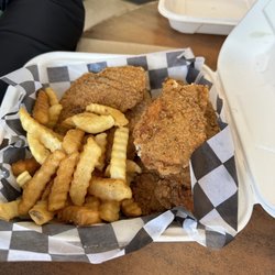 The Family Market & Deli