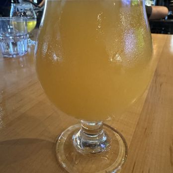Tarantula Hill Brewing - Hazy - Breweries Near Me - Thousand Oaks, California