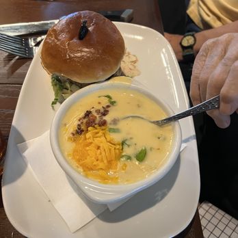 LongHorn Steakhouse - Steakhouses Near Me - Albuquerque, New Mexico