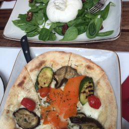 Nice atmosphere, good service and good value for money. Tiramisu excellent