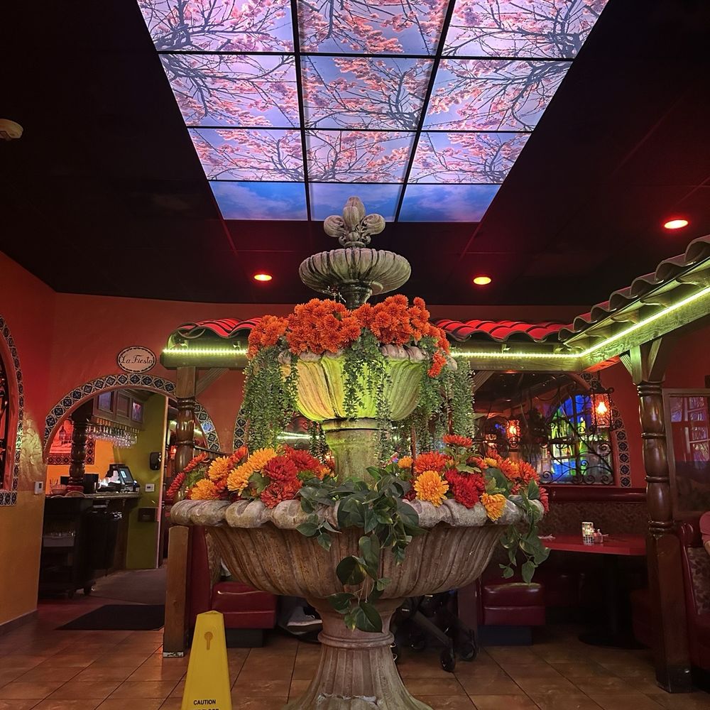 Don Cuco Mexican Restaurant - Gorgeous indoor fountain - Mexican Near Me - Burbank, California Don Cuco Mexican Restaurant - Gorgeous indoor fountain - Mexican Near Me - Burbank, California