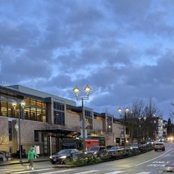 Kirkland Library - Street View