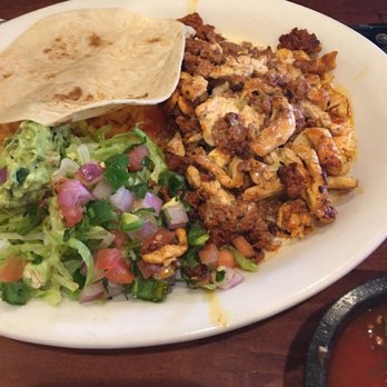 Hidalgo Mexican Bar and Grill - Chorizo and chicken - Mexican Near Me - Urbandale, Iowa Hidalgo Mexican Bar and Grill - Chorizo and chicken - Mexican Near Me - Urbandale, Iowa