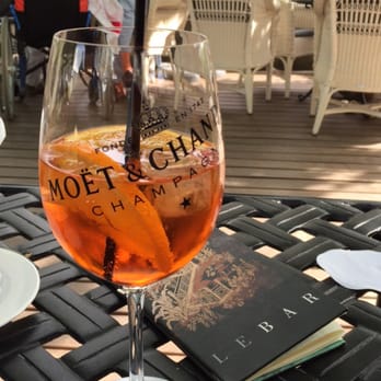 Hôtel du Lac - enjoying a Aperol Spritz in their garden (around 23.-) - Hotels Near Me - Vevey, VD