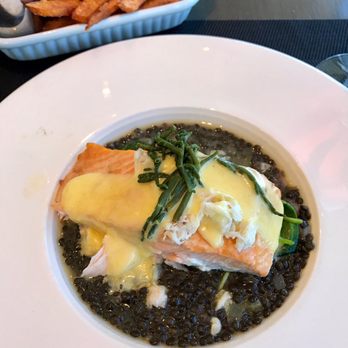 360 Restaurant - Canadian (New) Near Me - Toronto, Ontario
