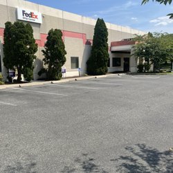 FedEx Ship Center