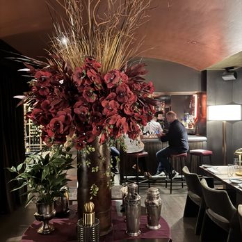 L'Avant Garde - French Near Me - Washington, DC, District of Columbia