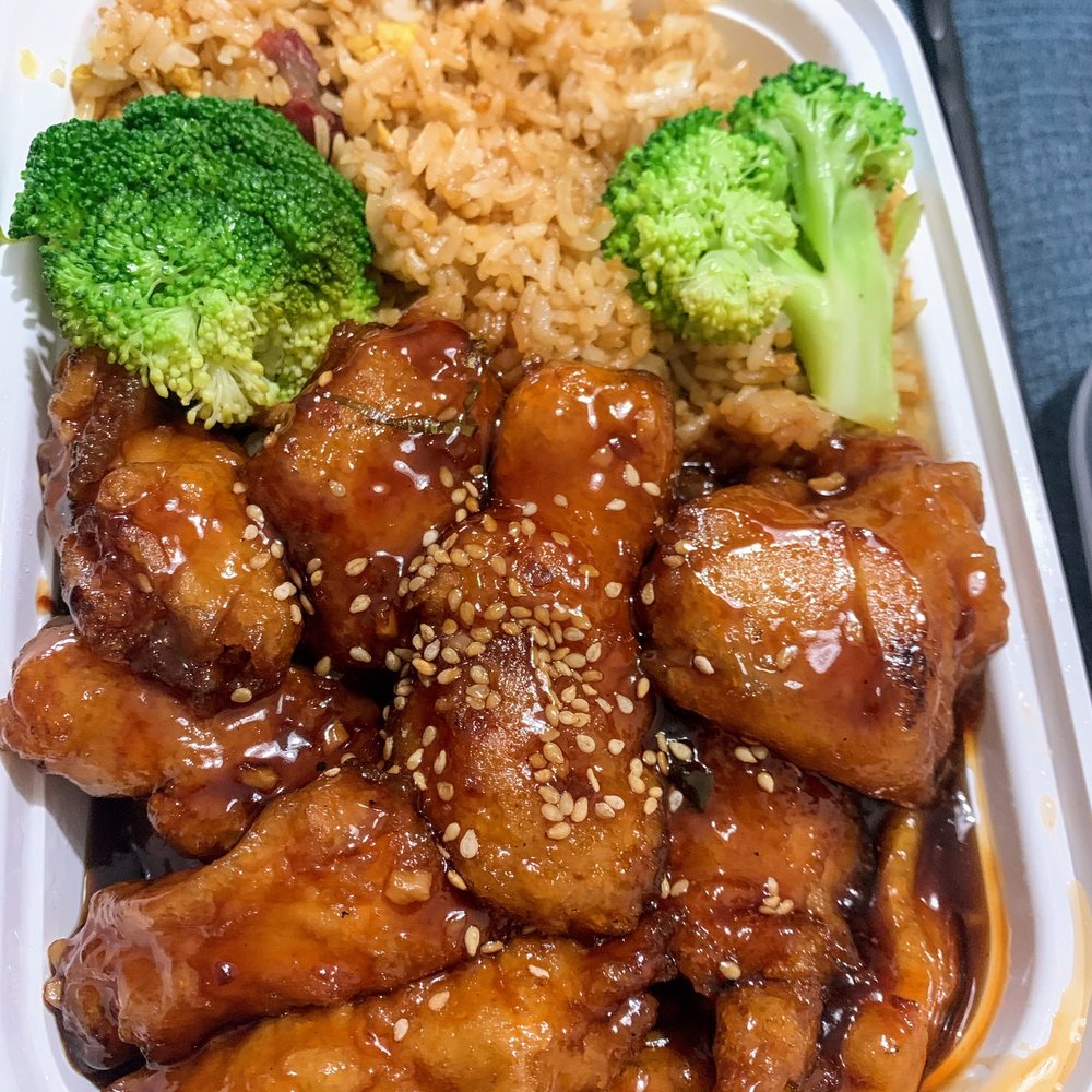 Ming's Restaurant - Sesame chicken combo with pork fried rice - Chinese Near Me - Hatboro, Pennsylvania Ming's Restaurant - Sesame chicken combo with pork fried rice - Chinese Near Me - Hatboro, Pennsylvania
