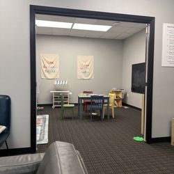Kidventures Therapy Services - Play area in waiting room