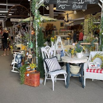 The Antique Village - Antiques Near Me - San Marcos, California