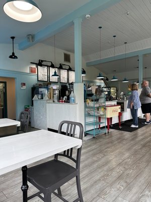 Mama Hawk's Kitchen & Coffee by null