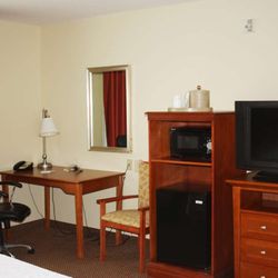 Hampton Inn Clinton - Guest room