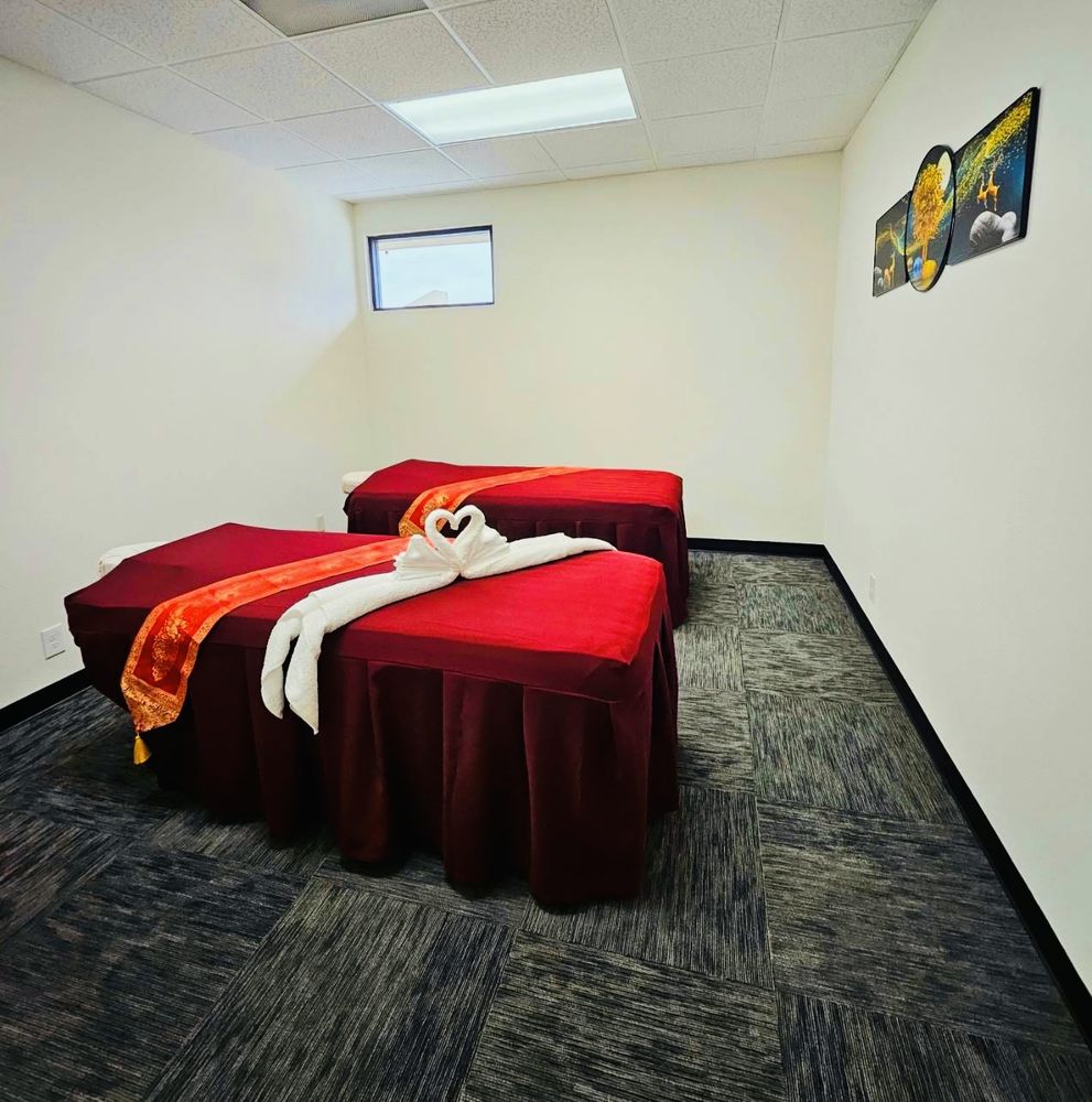 Sawasdee Thai Massage Logo